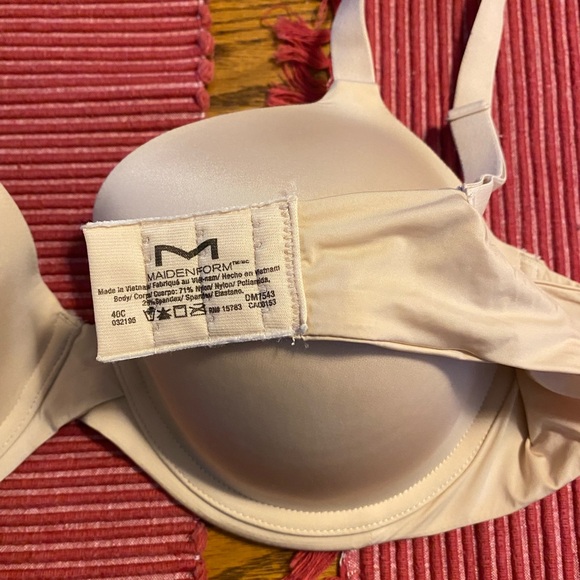 NWOT Maidenform Softcup Underwire Bra - Picture 2 of 2